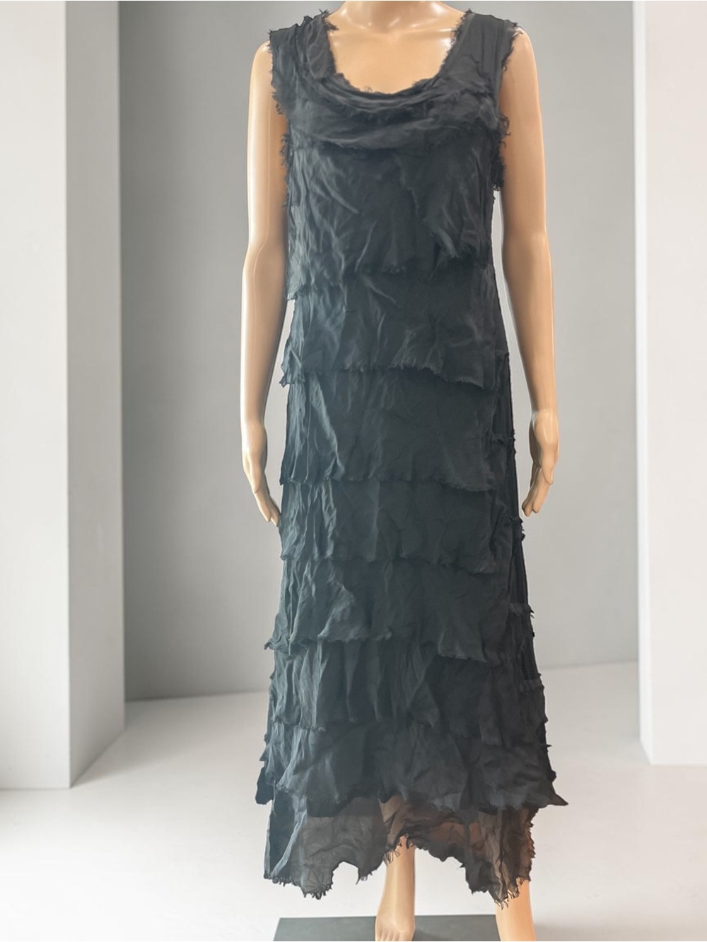 Gigi Moda Italy Siena Silk Tiered Ruffle Maxi Dress & Duster Set Black One Size - Picture 8 of 12